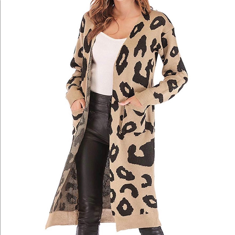 NWOT Leopard Knit Long Cardigan with Pockets